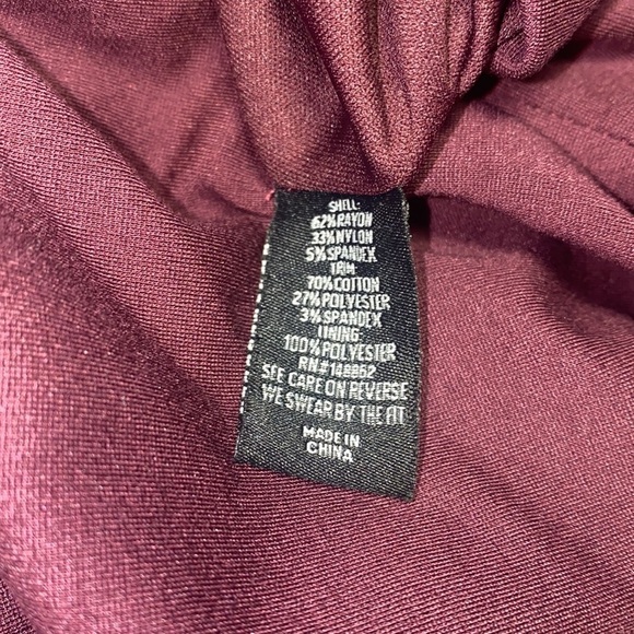 𝅺Torrid Burgundy Wine & Gray Layered Look Front Zippered Sweatshirt/Hoodie 2z - Picture 5 of 7